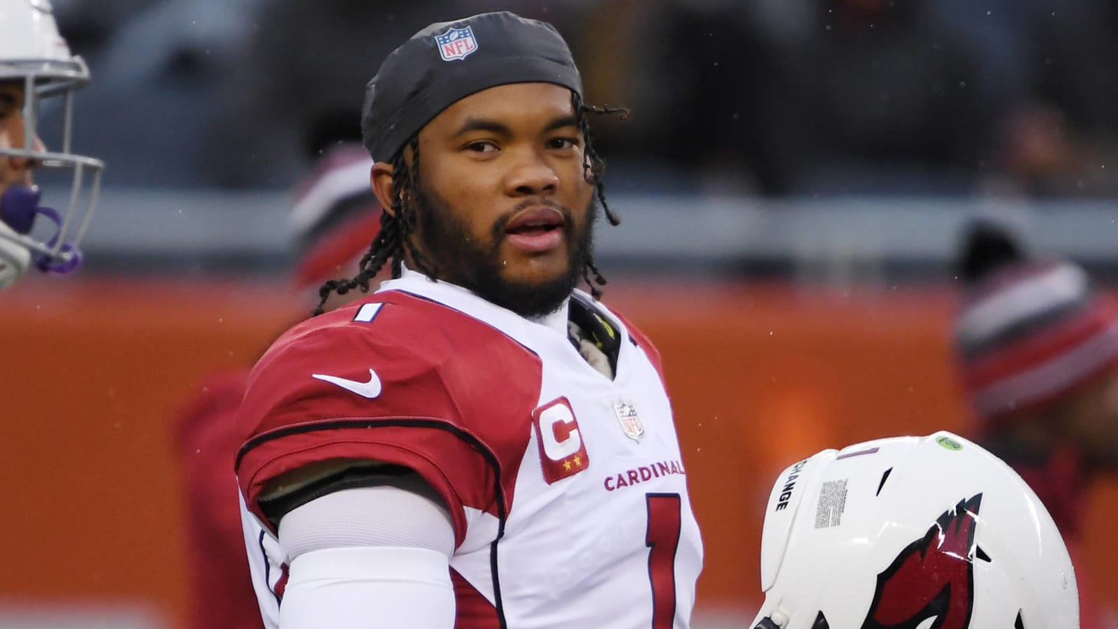 Carson Palmer questions Kyler Murray's leadership skills