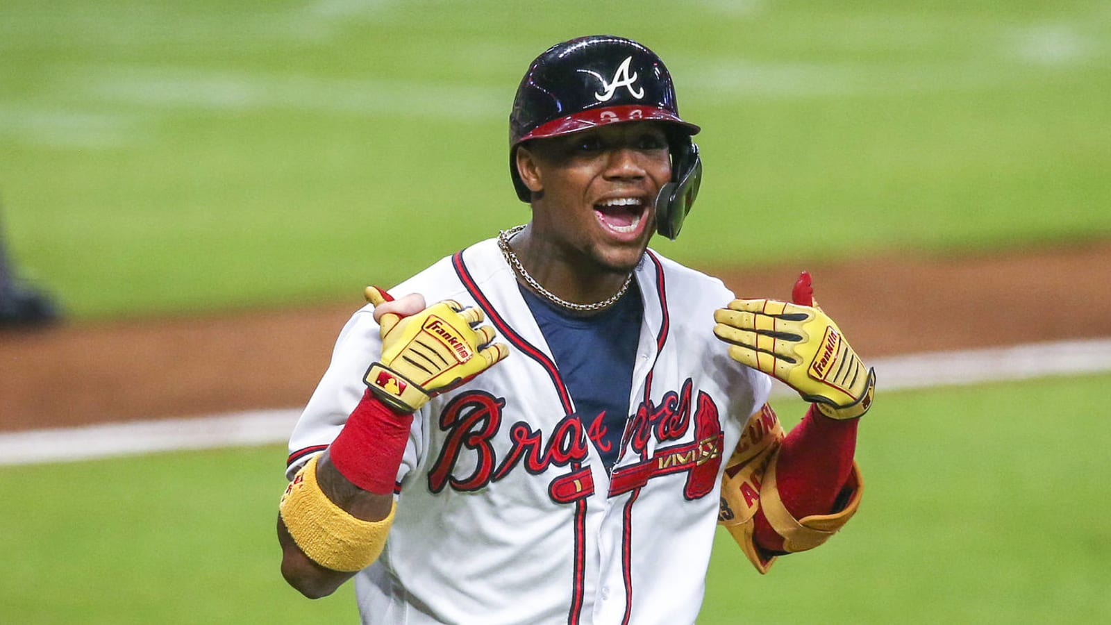 Ronald Acuña Jr. drives in four runs in zany 10-9 Atlanta Braves