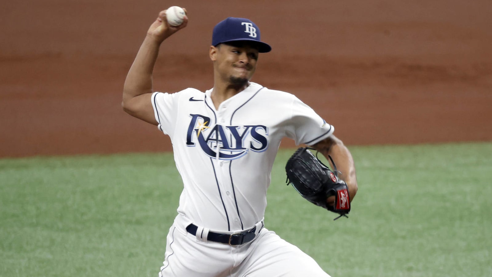 Chris Archer leaves game Saturday due to apparent injury