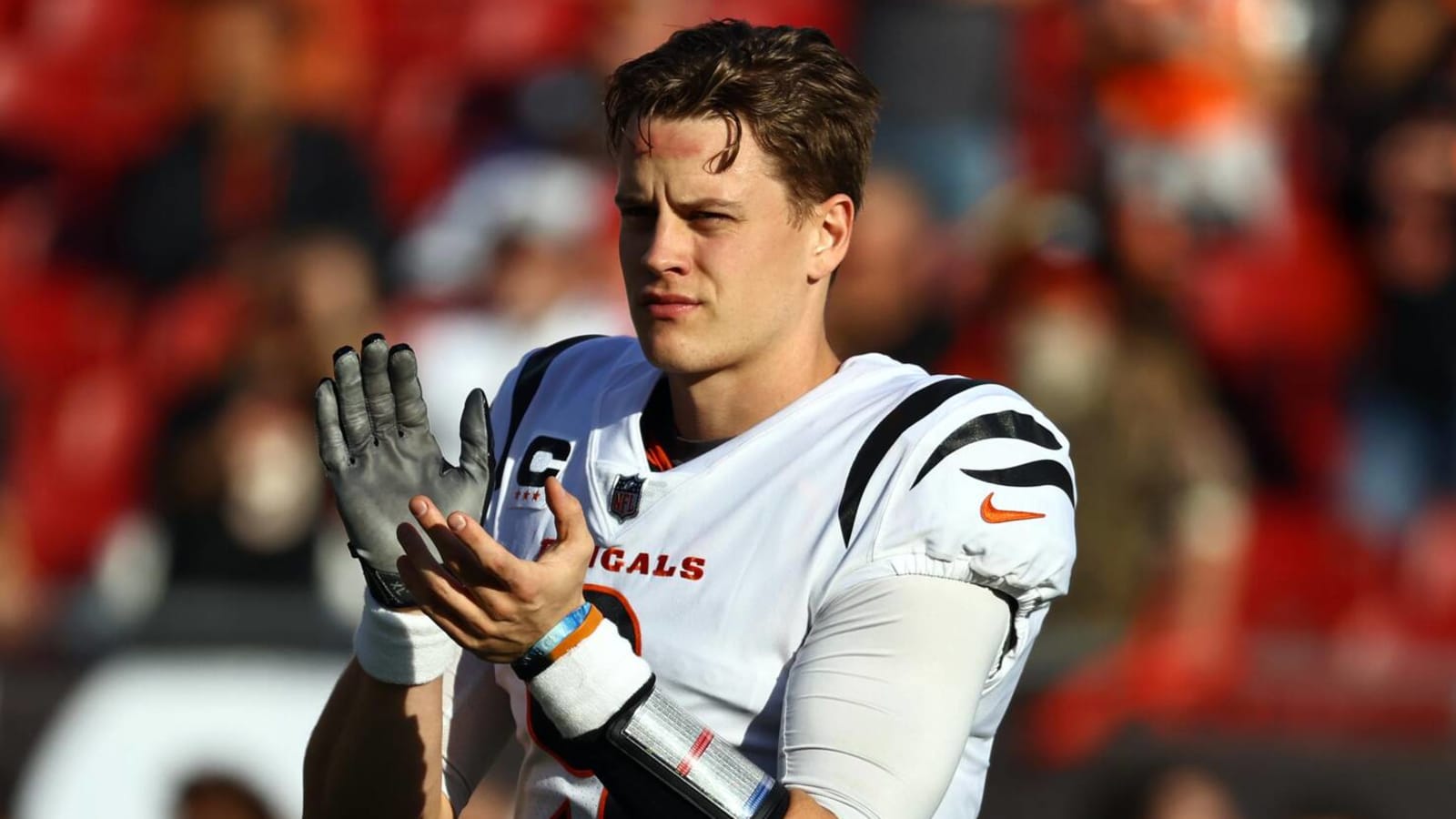 Watch Bengals QB Joe Burrow booms perfect punt in practice Yardbarker