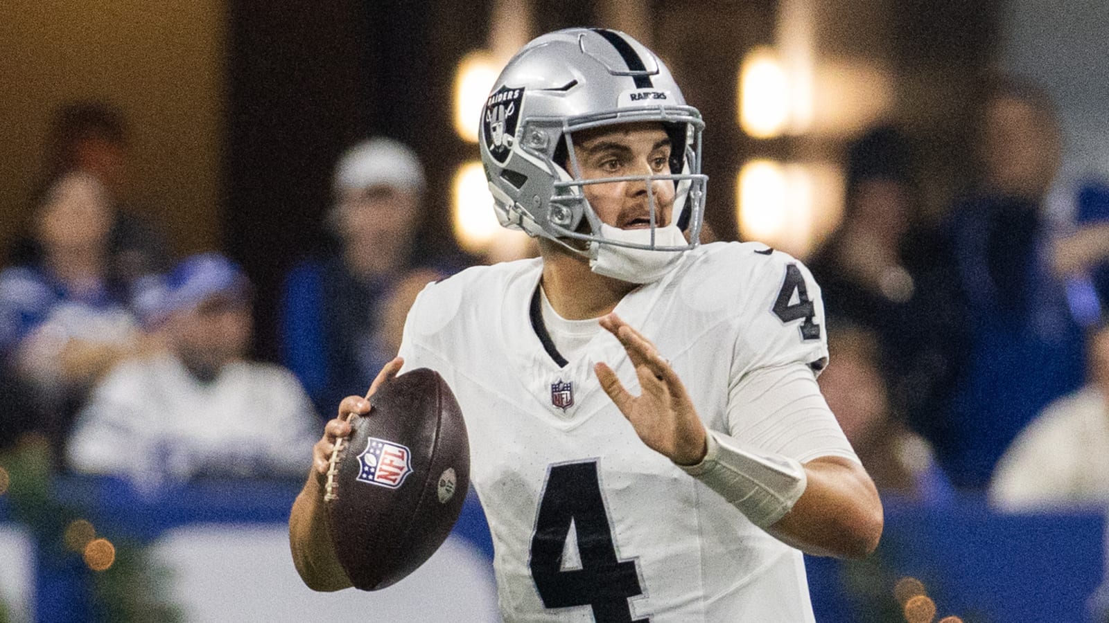 This Raiders QB appears to have edge in starting competition