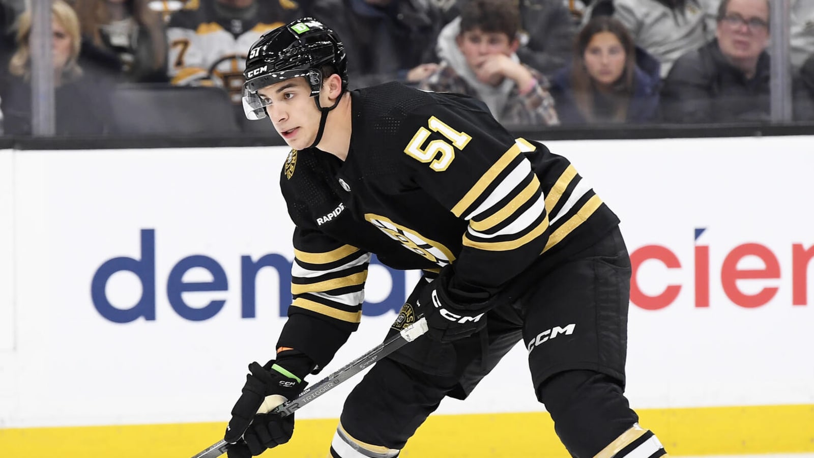 Bruins loan rookie center to Team Canada for 2024 World Juniors