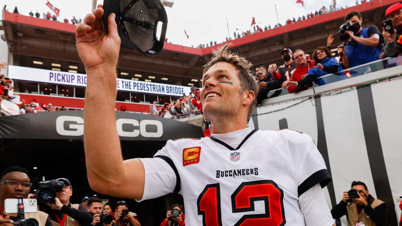 Tom Brady still on Buccaneers' roster despite retirement