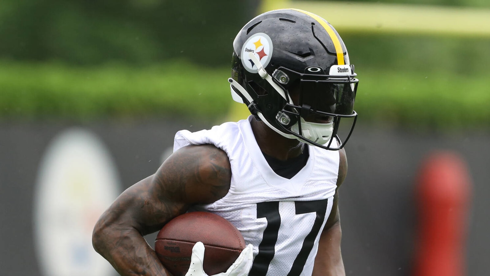 Steelers part ways with training-camp favorite