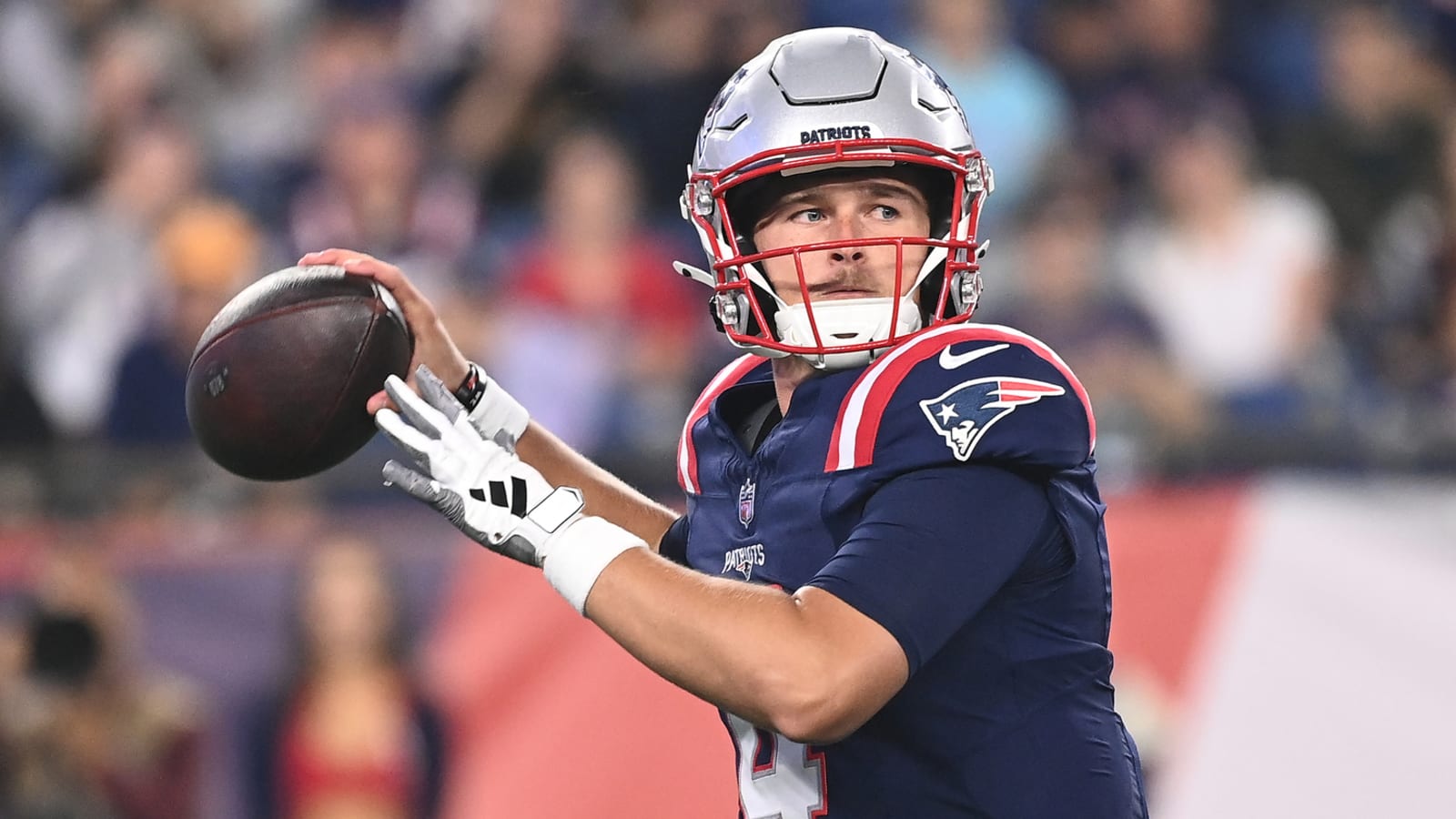 Patriots to waive third-year QB