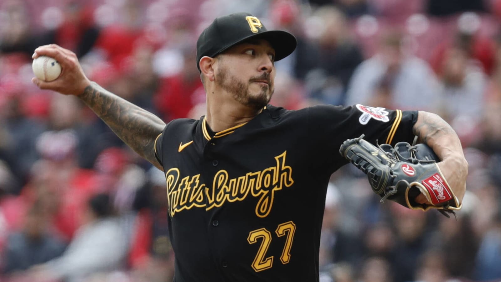 Pirates righty undergoes season-ending elbow surgery