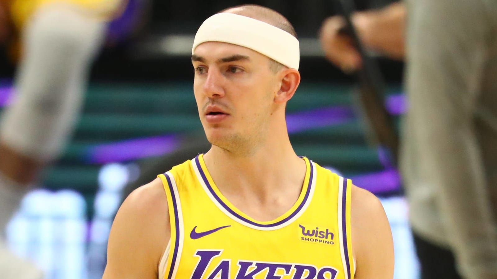 Lakers' Alex Caruso lands multiyear shoe deal with ANTA