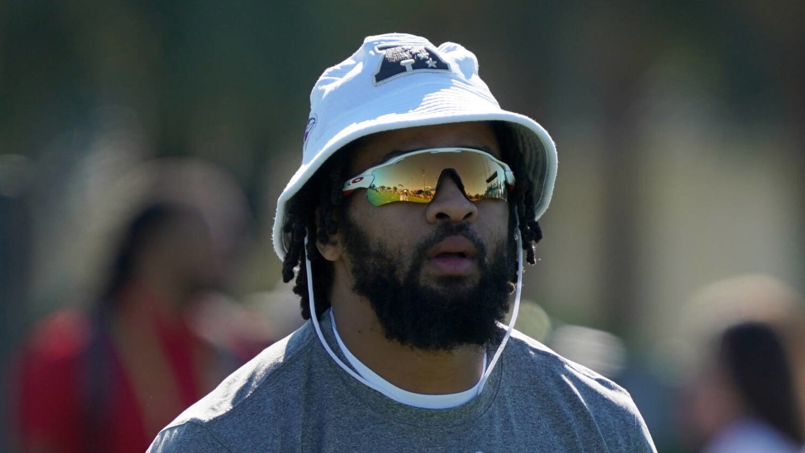 Arrest warrant issued for three-time All-Pro Earl Thomas