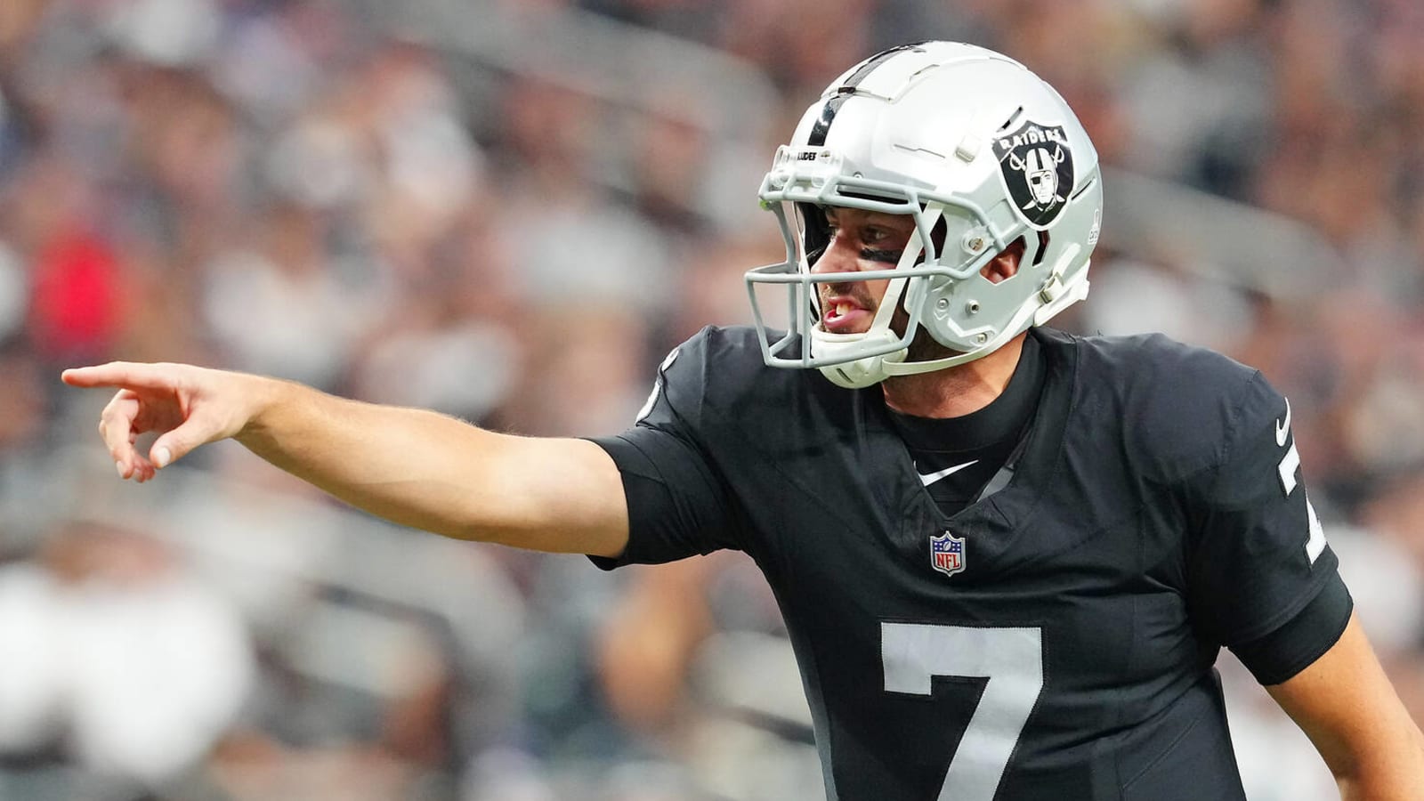 Raiders decide on starting quarterback for Week 7 game