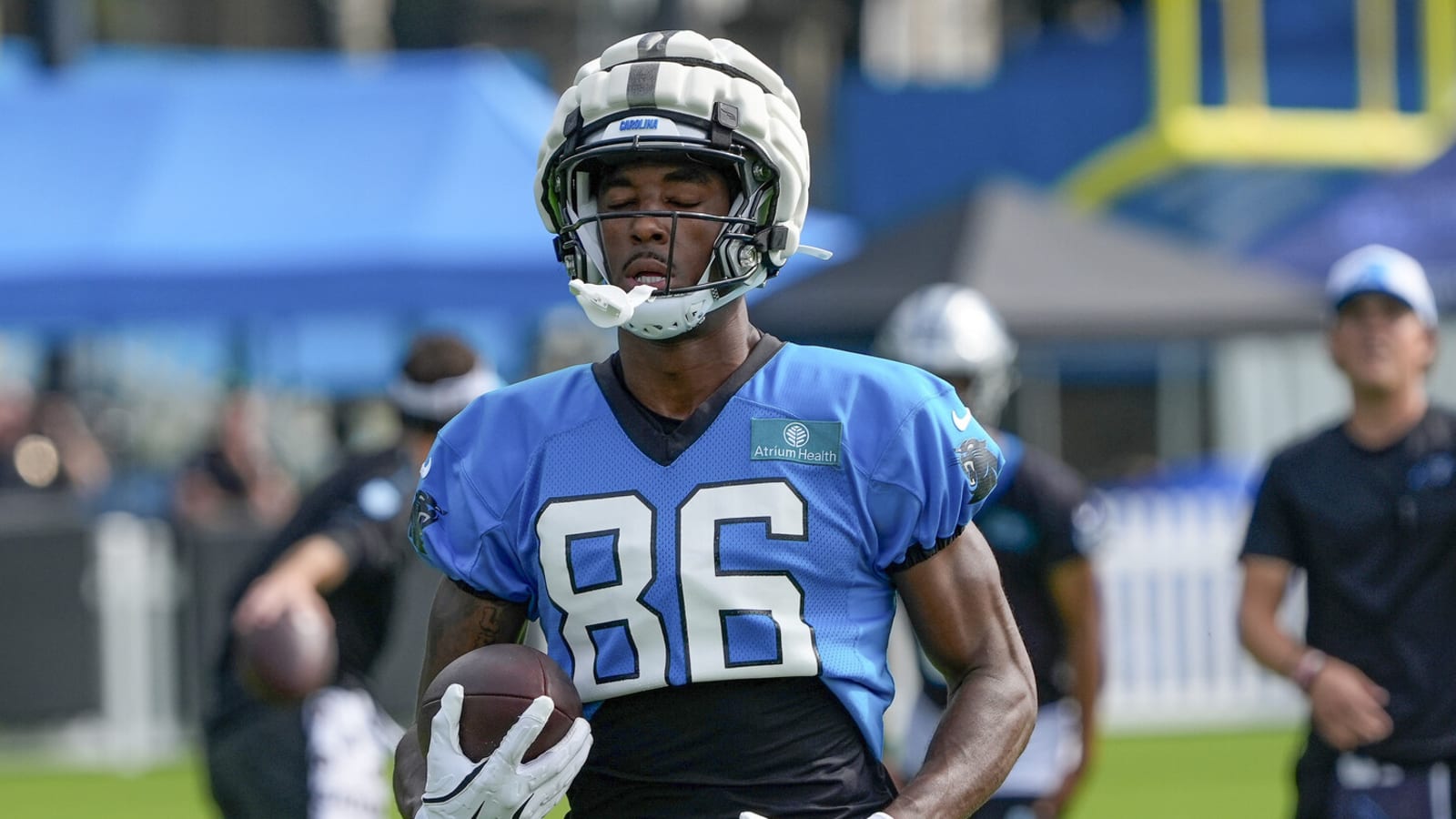 Commanders Sign Two Players To Futures Deals