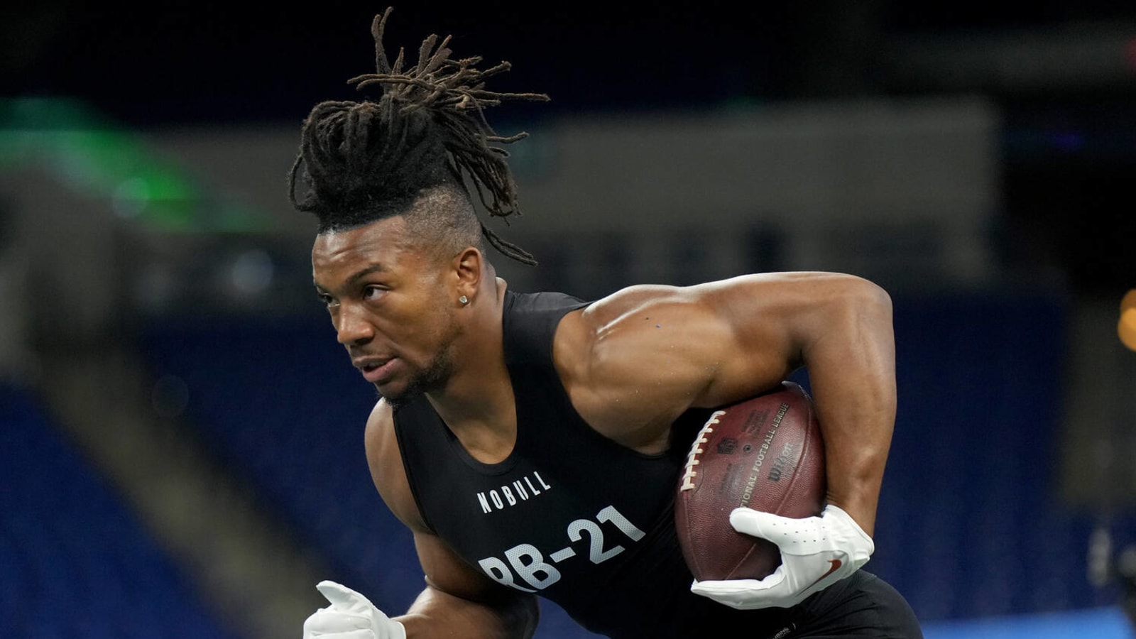 NFL insider hints at increasing buzz star RB could be drafted by Eagles