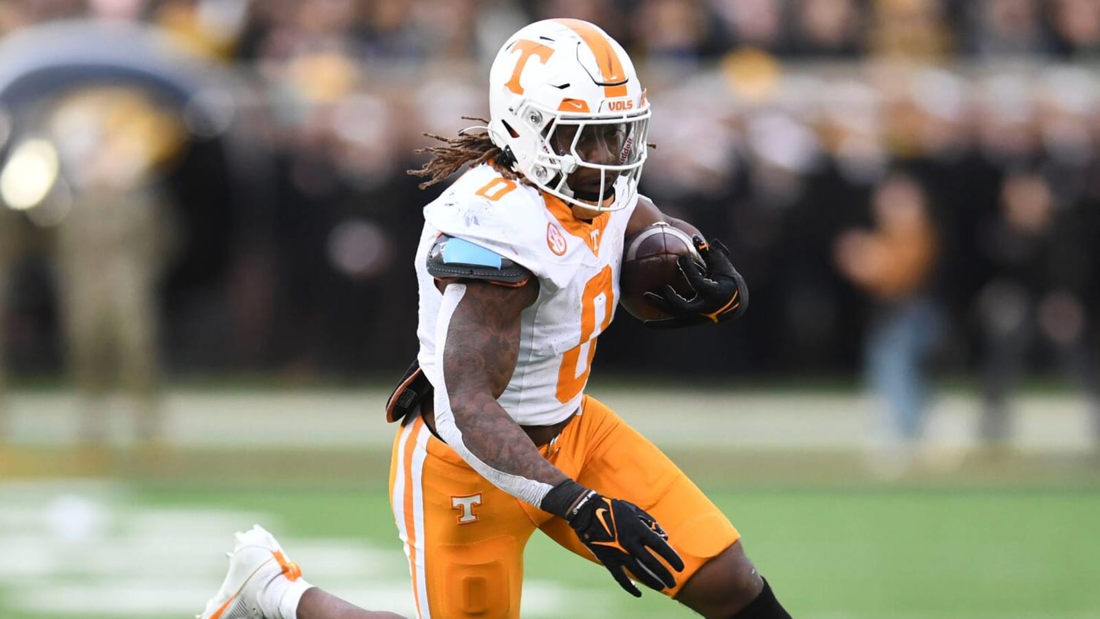 Predicting where Tennessee Vols RB Jaylen Wright will be selected on day 2 of the 2024 NFL Draft