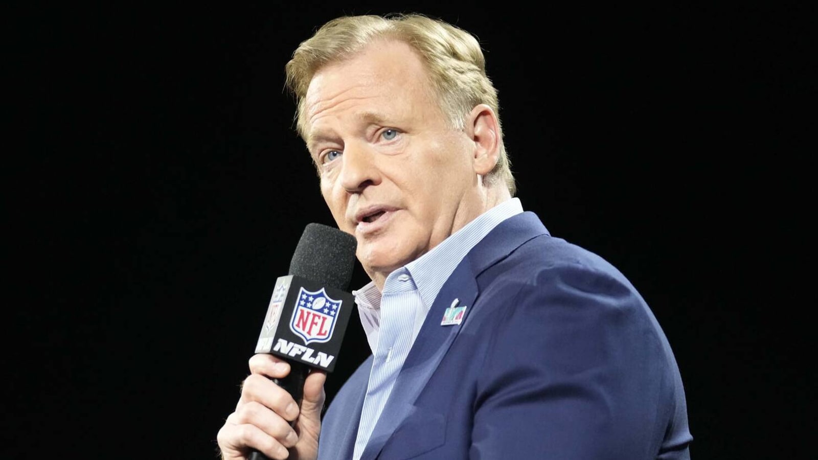 Roger Goodell had awkward celebration with Chiefs player after Super Bowl