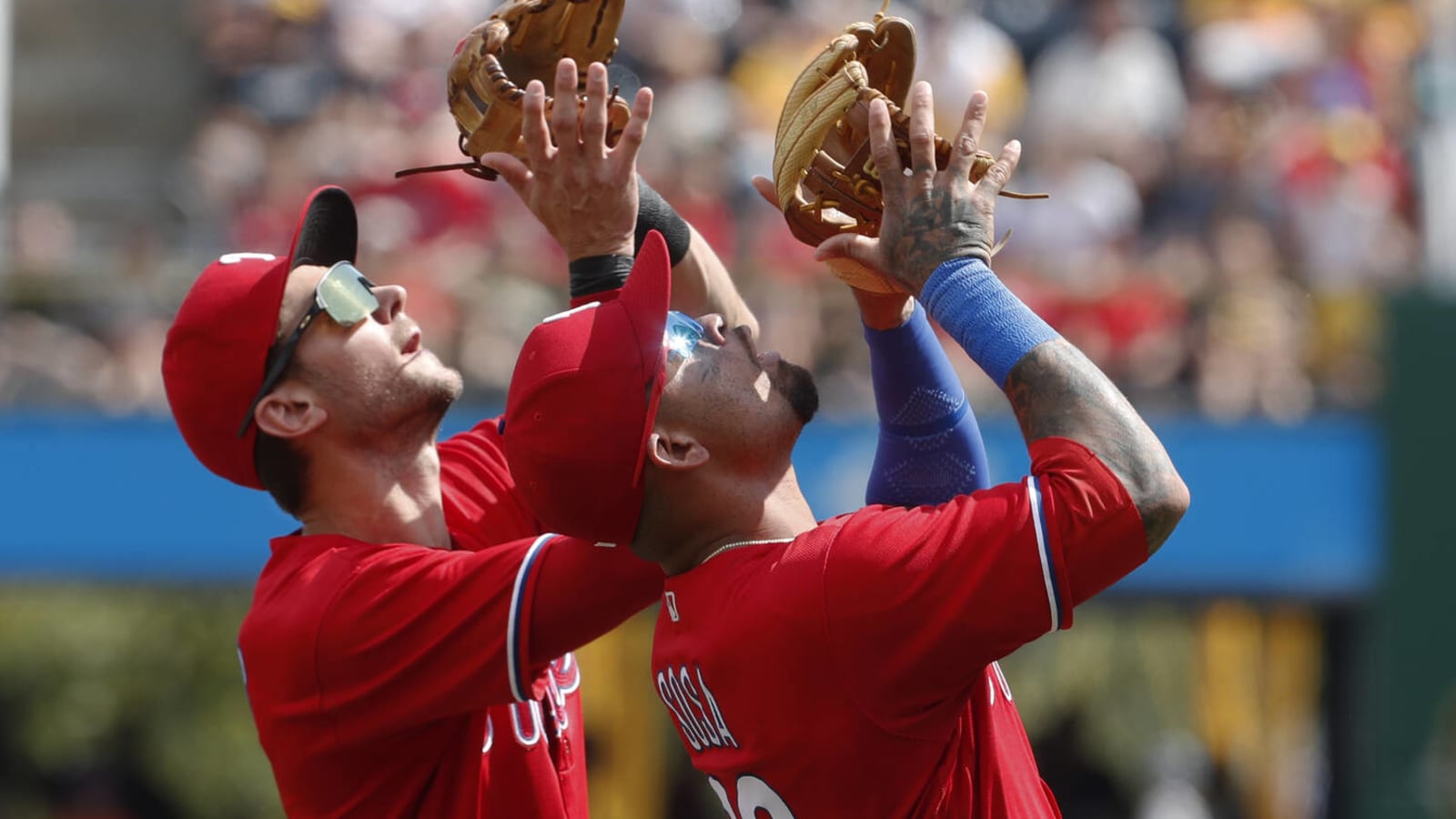 Self-inflicted wounds threaten Phillies' playoff push