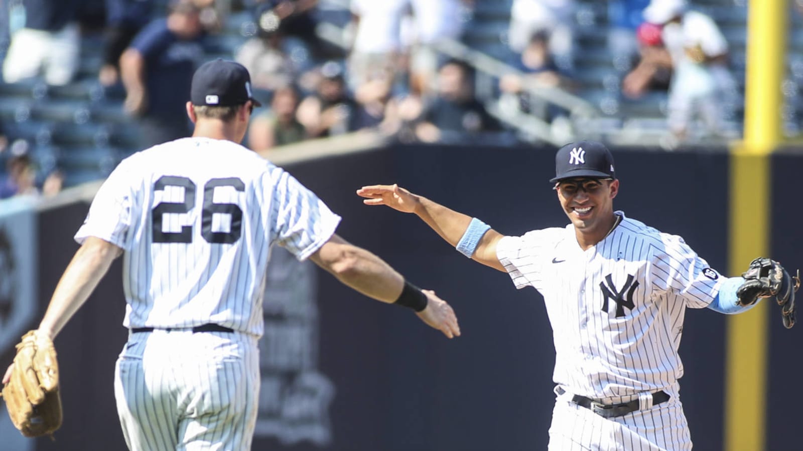 Yankees beat Athletics on rare triple play