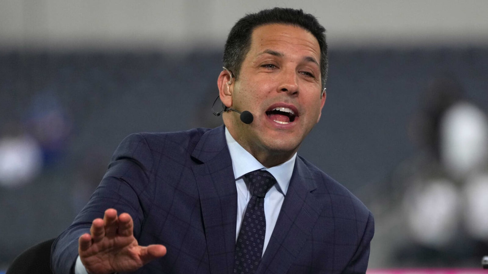 Adam Schefter predicts how top of the NFL Draft will unfold