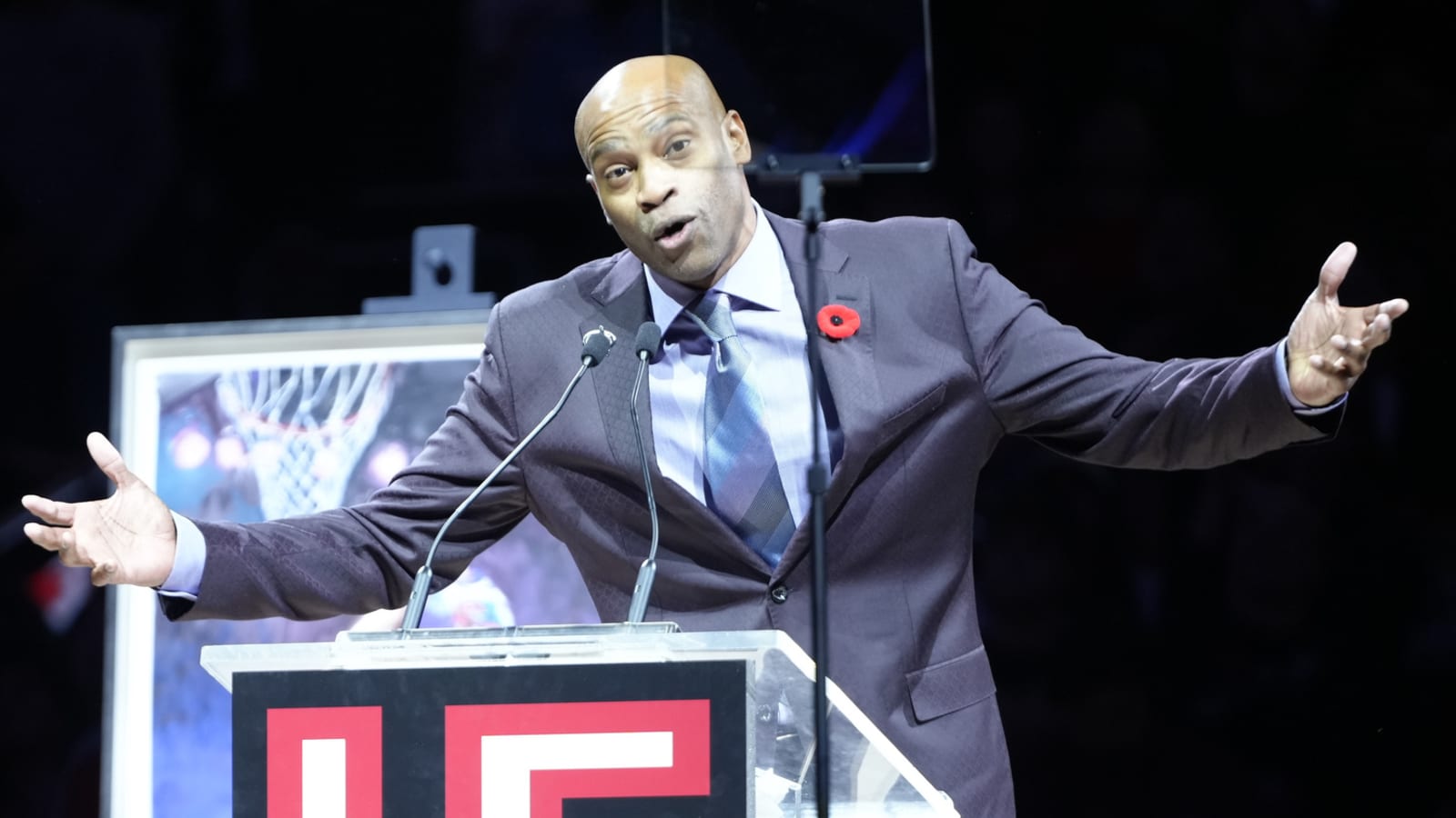 Vince Carter Talks About Becoming A Meme Following His Jersey Retirement Ceremony