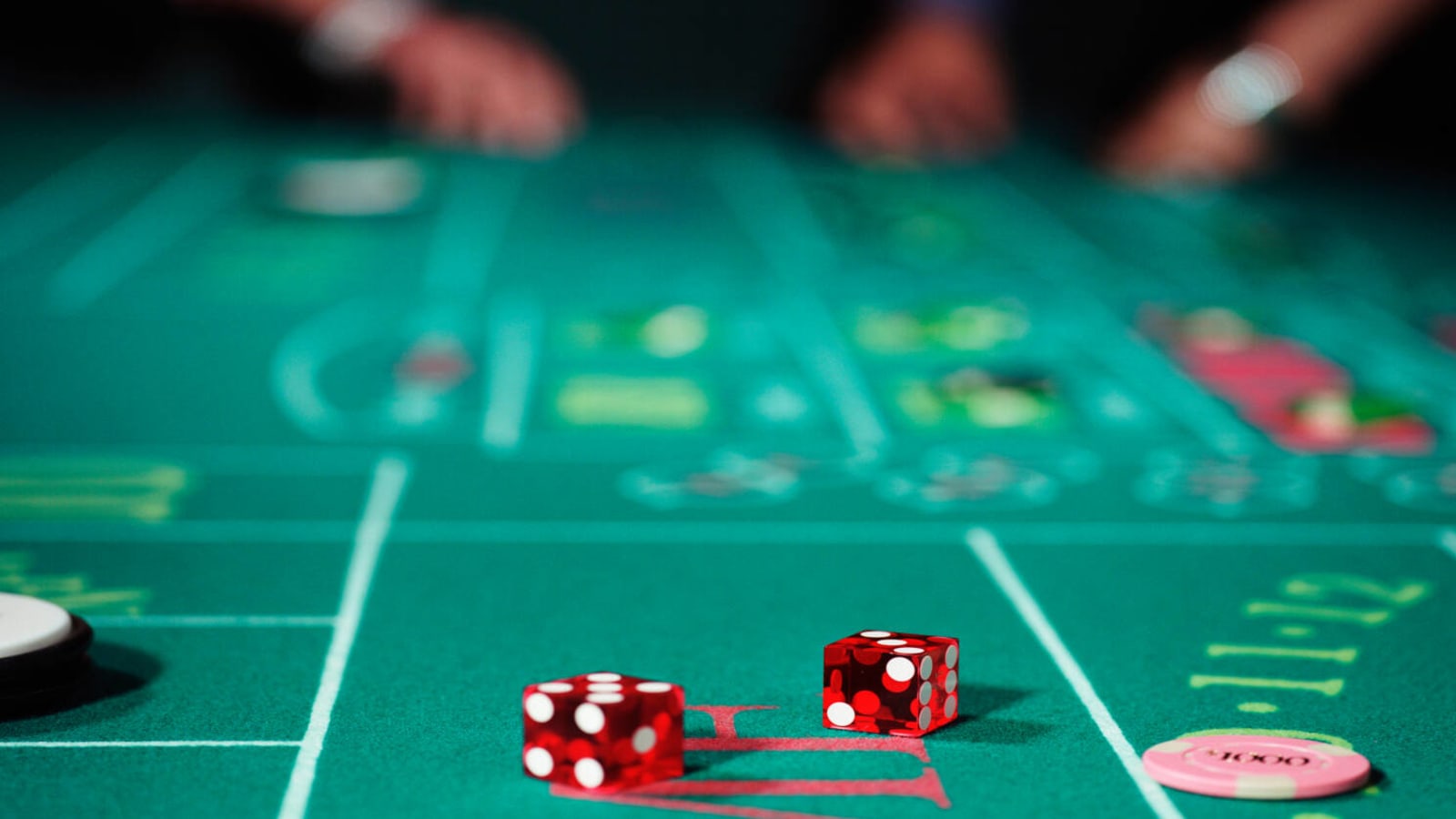 Online Casino Bonuses - Why Are Casino Sites Giving Out Free Money?