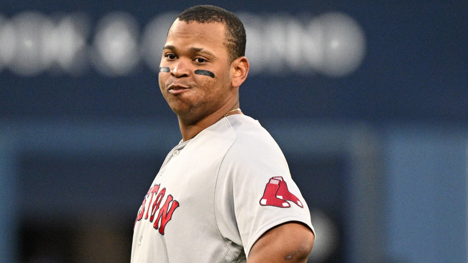Red Sox 3B Rafael Devers exits with lower-back pain