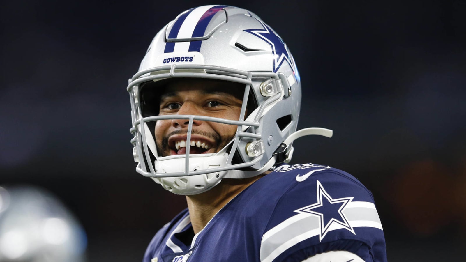 Dak Prescott moving hips in warmup drill gets hilarious remixes