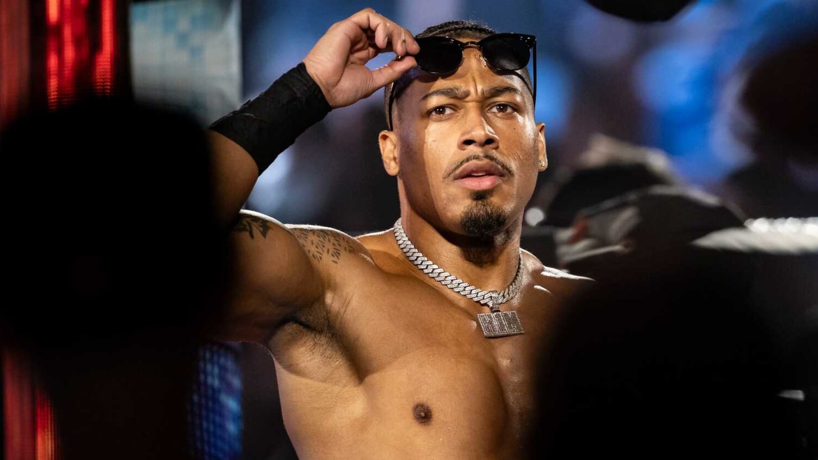 When wrestling speaks louder than words: The Andrade-Carmelo Hayes feud