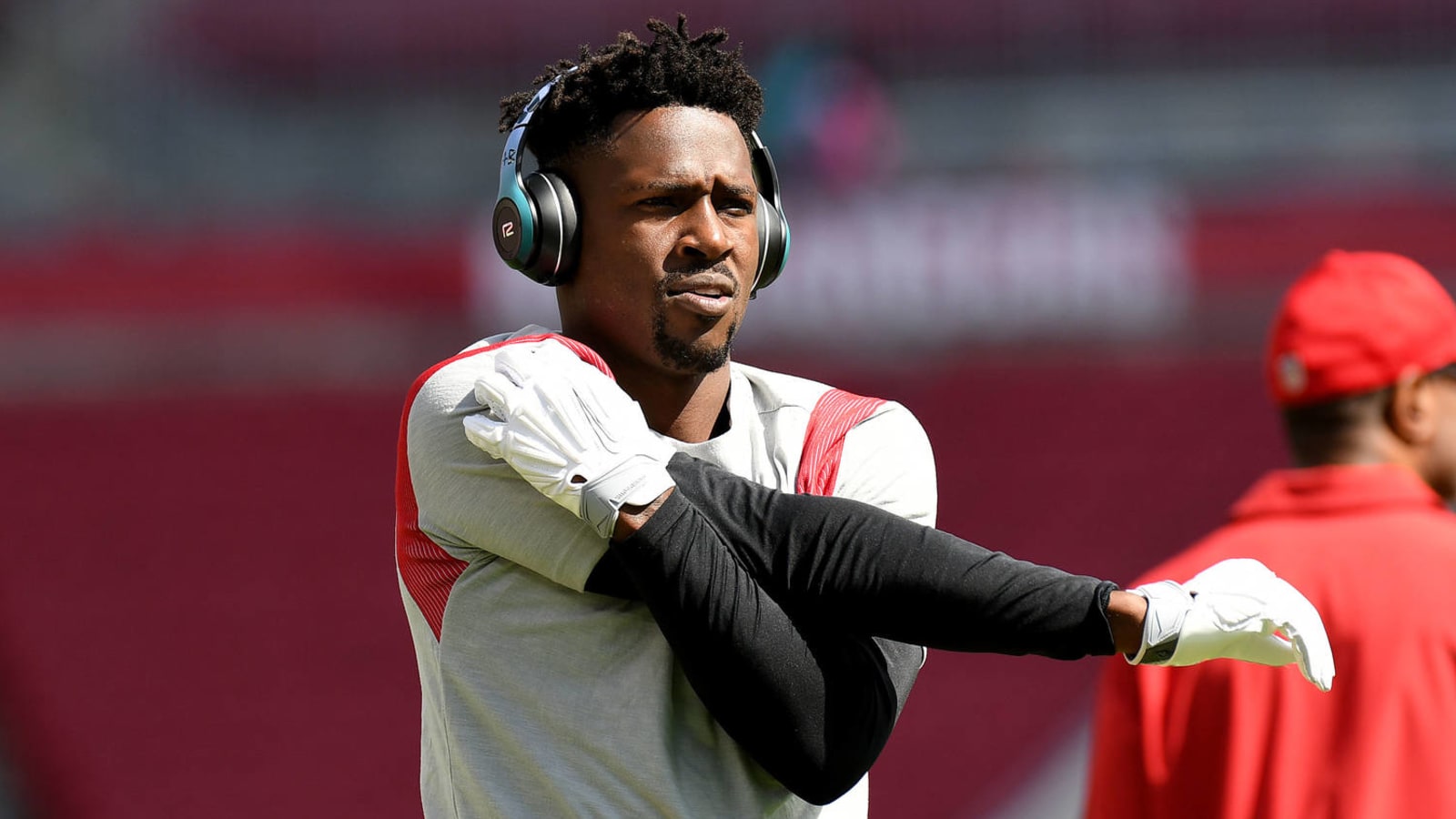 Buccaneers WR Antonio Brown to miss Week 7 with ankle injury