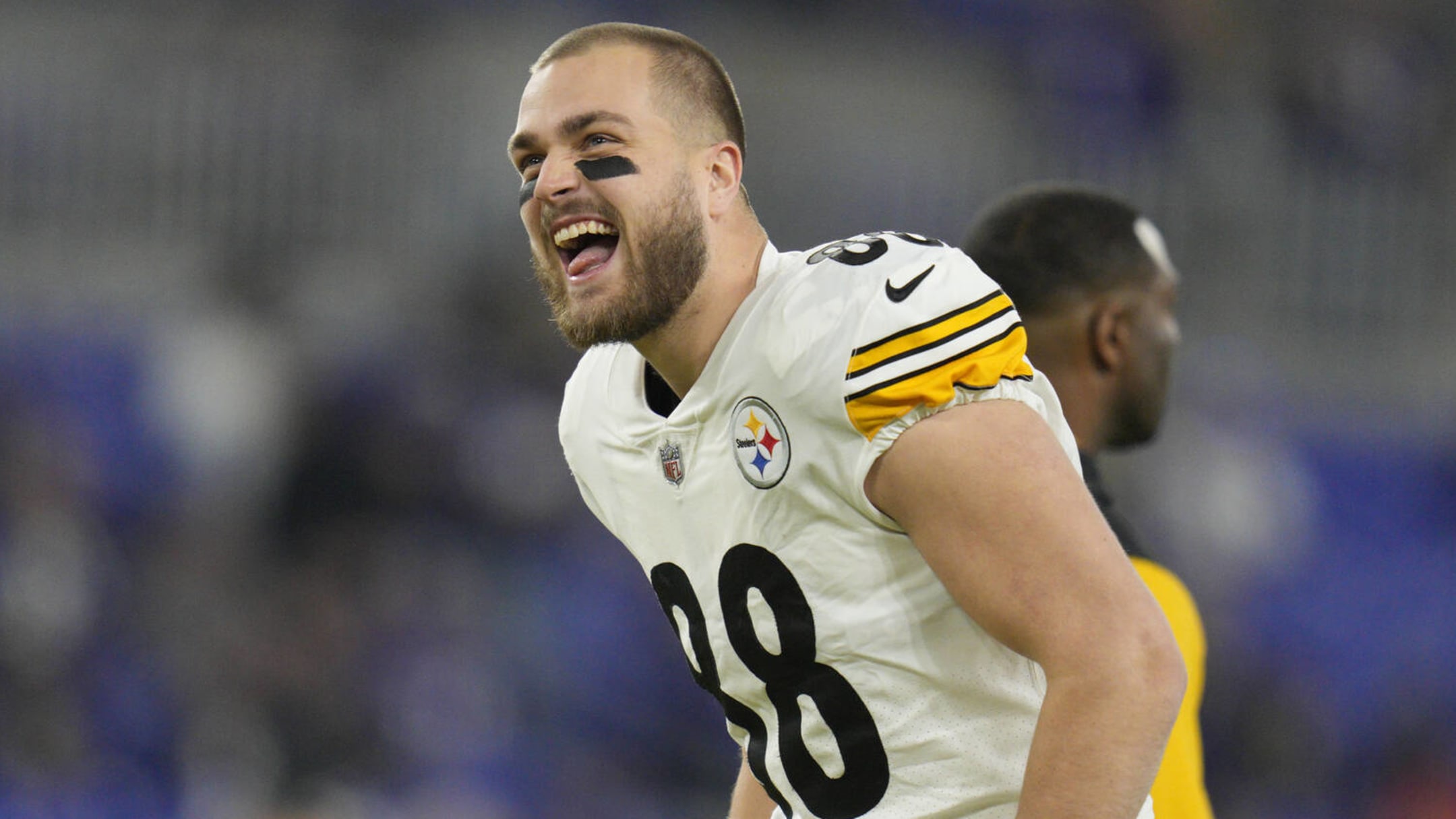 Pittsburgh Steelers With Background Of Lightning With Players