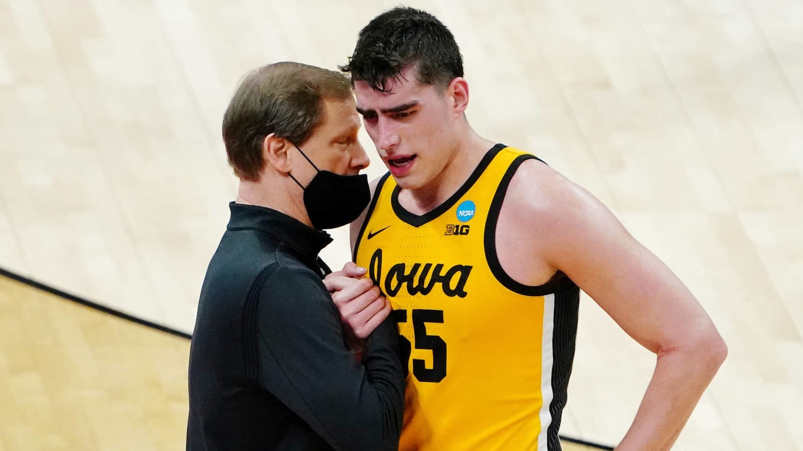 Garza has emotional exit from final game with Iowa