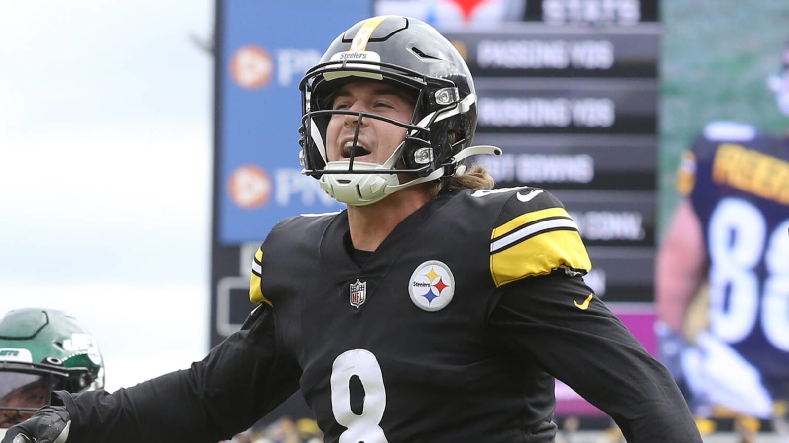 Steelers rookie QB Kenny Pickett after NFL debut: 'I just play with an edge'