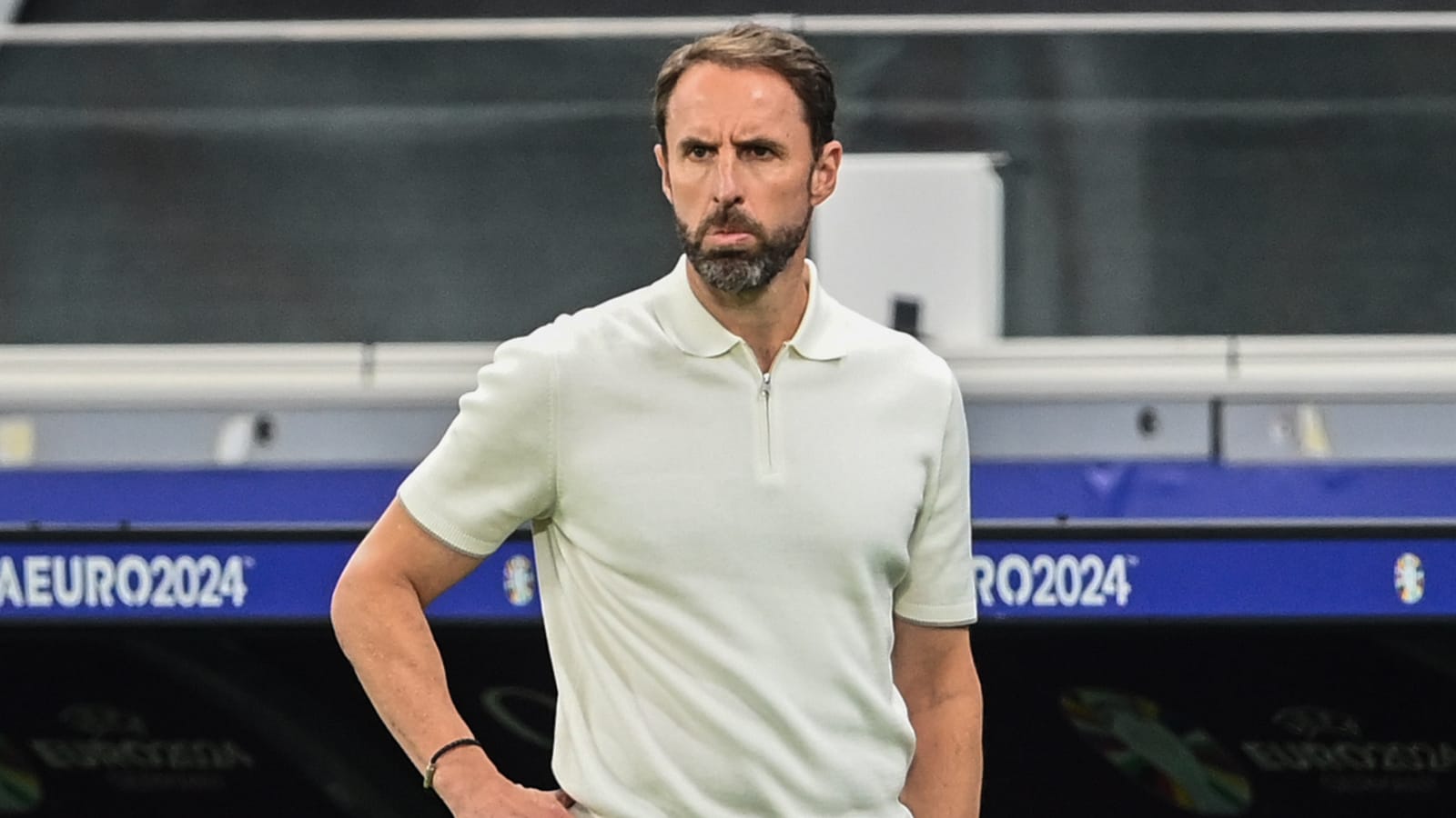 Gareth Southgate fires back at England fans throwing cups at him