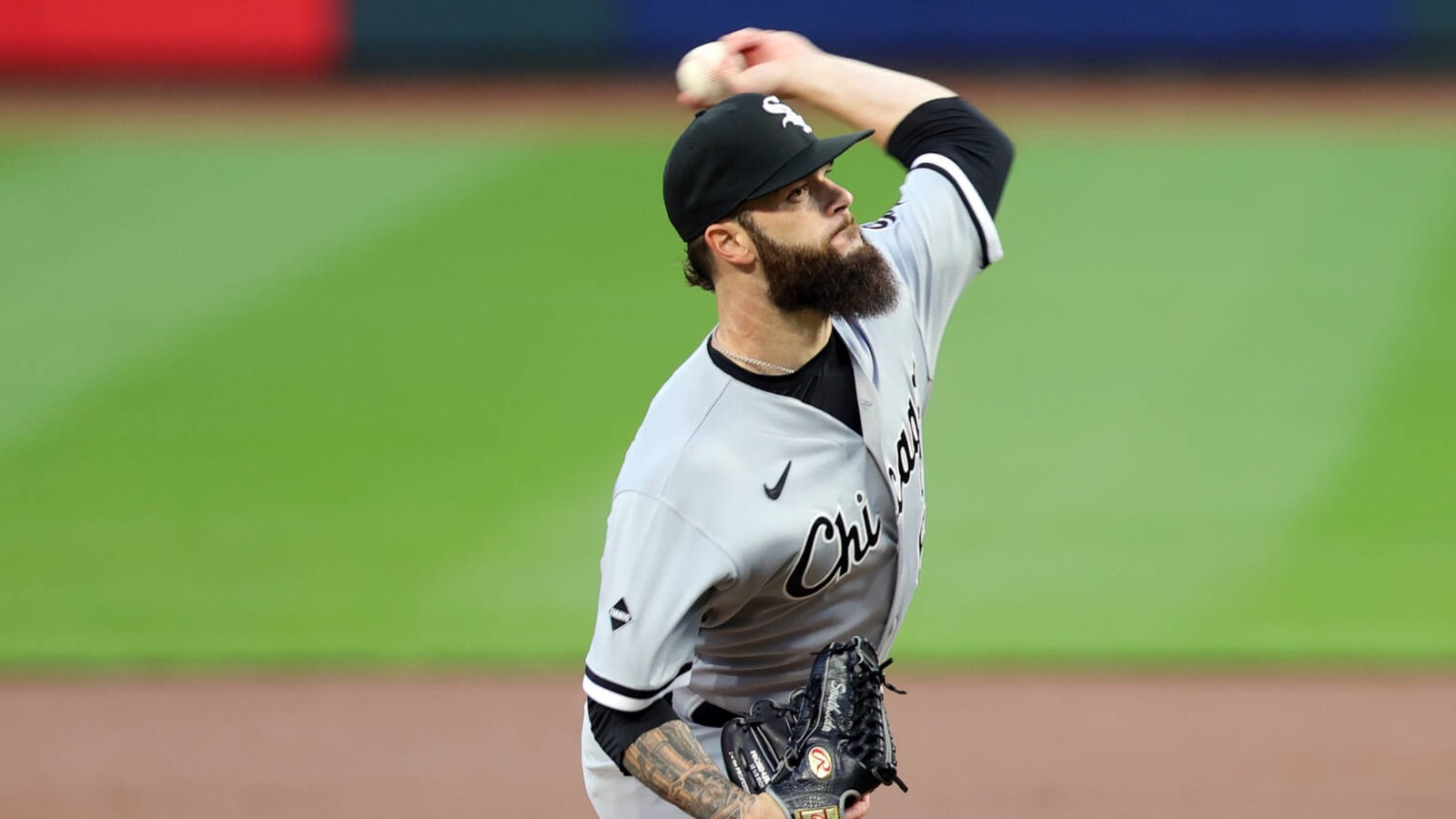 White Sox designate Keuchel for assignment