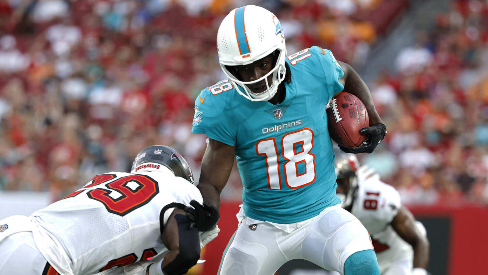 Dolphins to cut WRs Preston Williams, Lynn Bowden