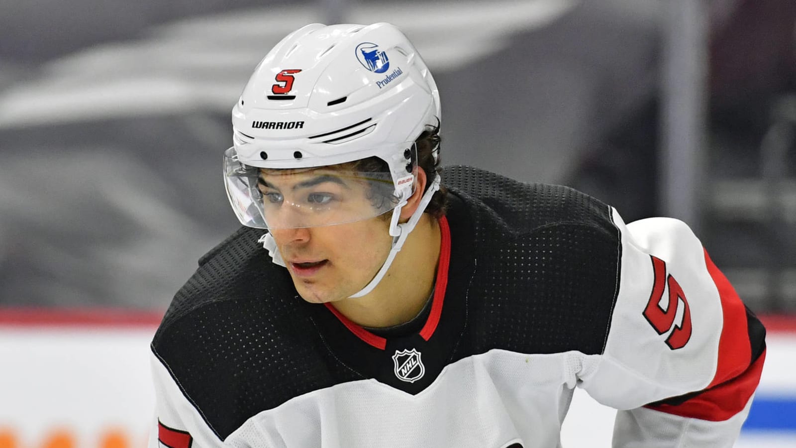 Kraken sign Connor Carrick to one-year, $800K deal