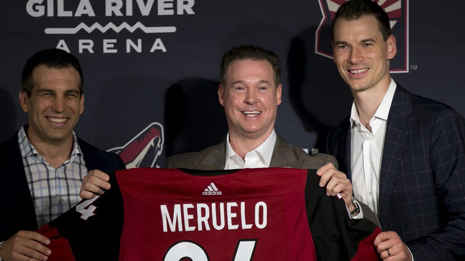 Alex Meruelo walks away from ownership of dormant Arizona Coyotes