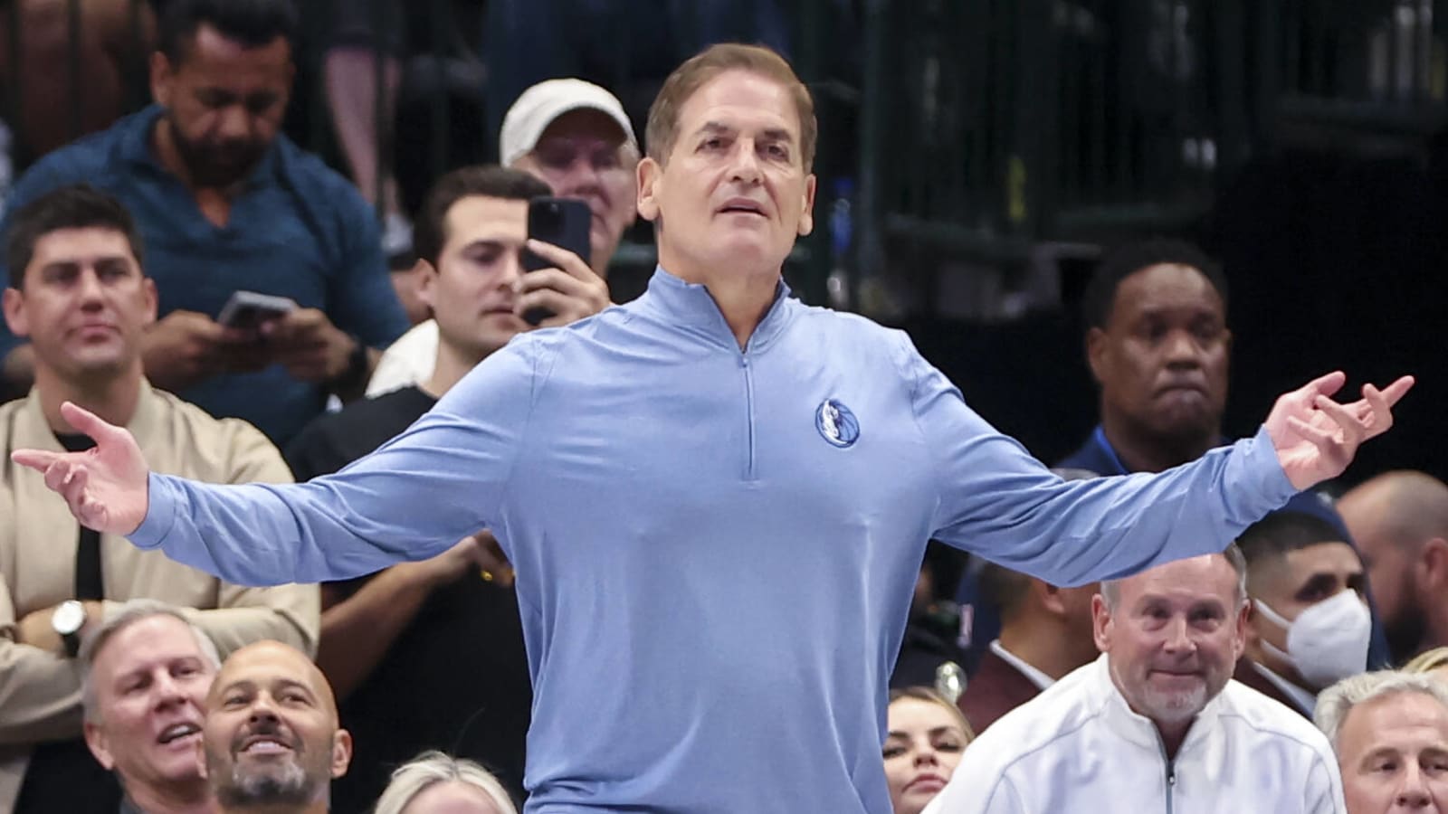 Mark Cuban makes shocking decision with Mavericks