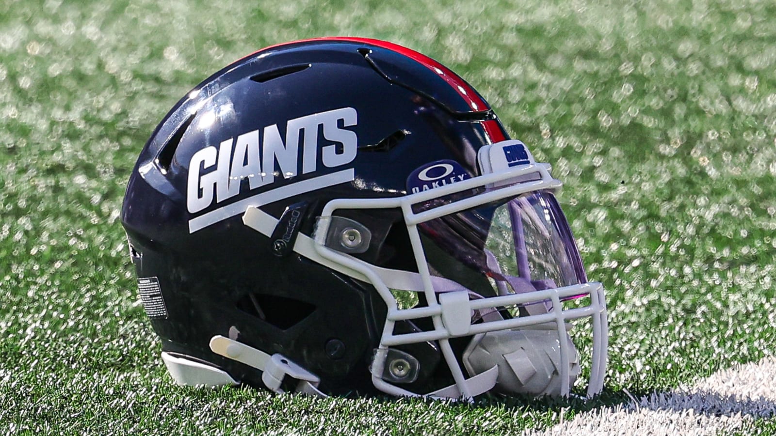 Giants fan expands on second MetLife Stadium banner