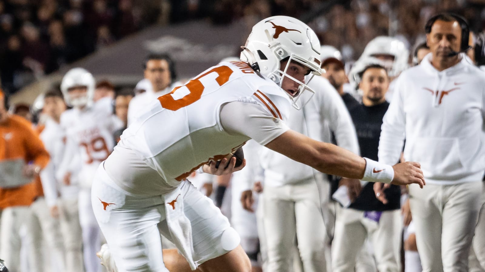 Watch: Arch Manning's TD run gives Texas lead vs. Texas A&M