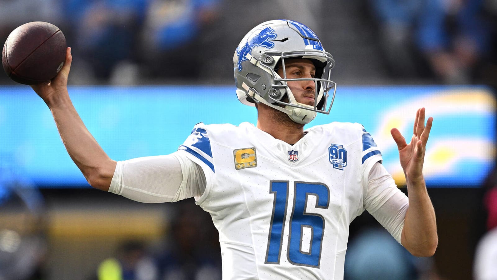 Watch: Lions somehow succeed on bizarre fourth down call