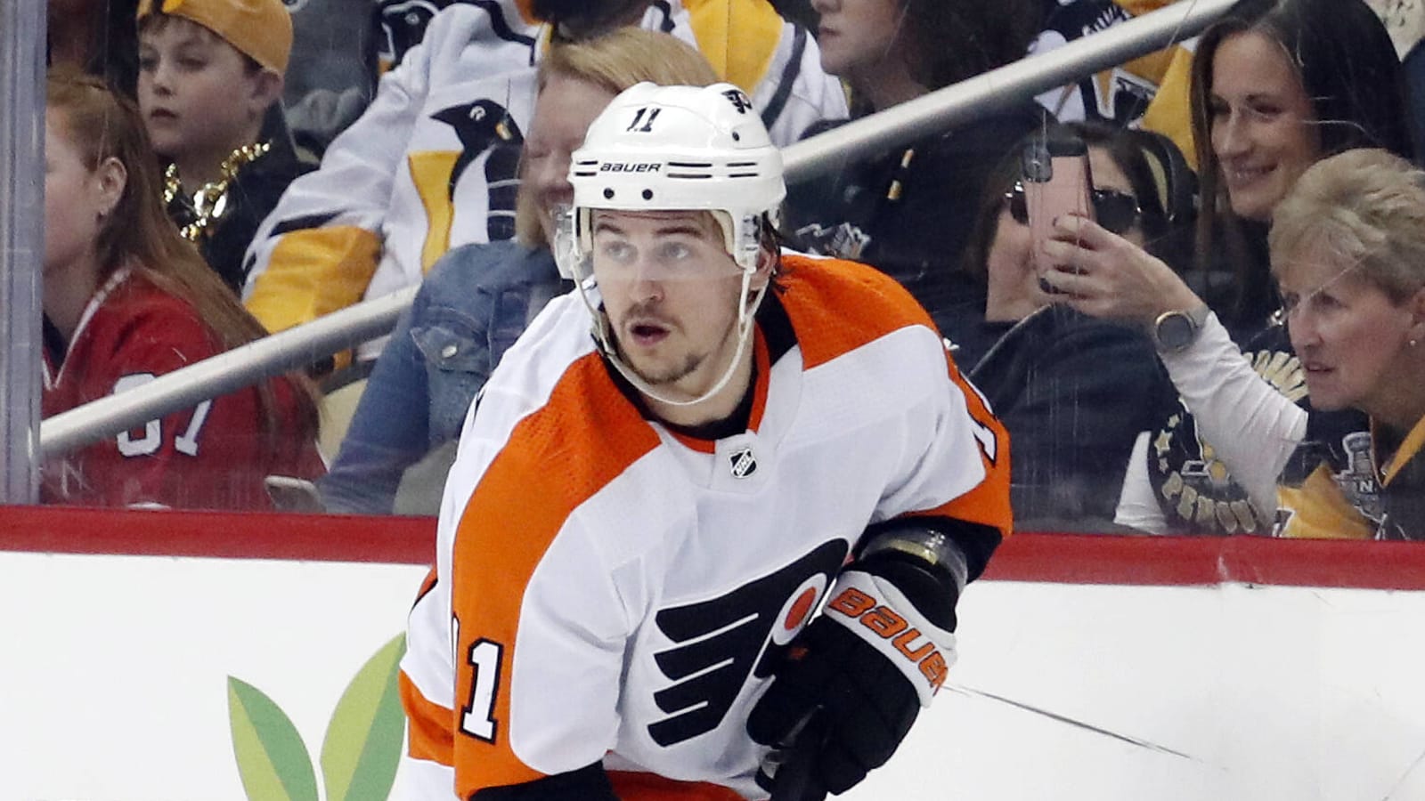 Report: Oilers have talked with Flyers on leading scorer