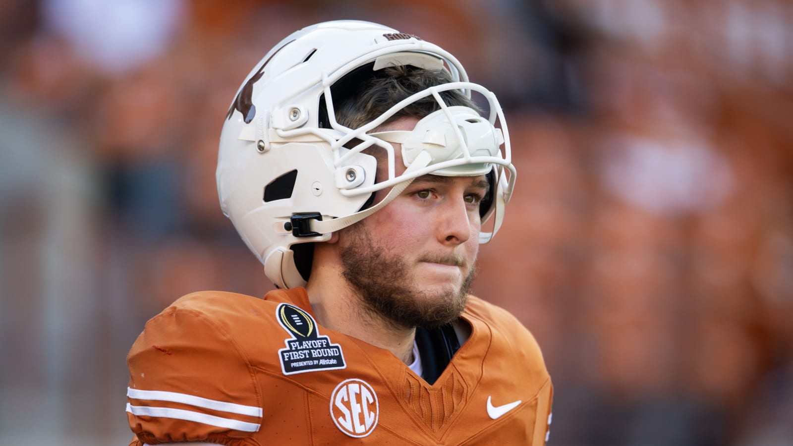 Watch: Quinn Ewers leads Texas on opening-drive TD