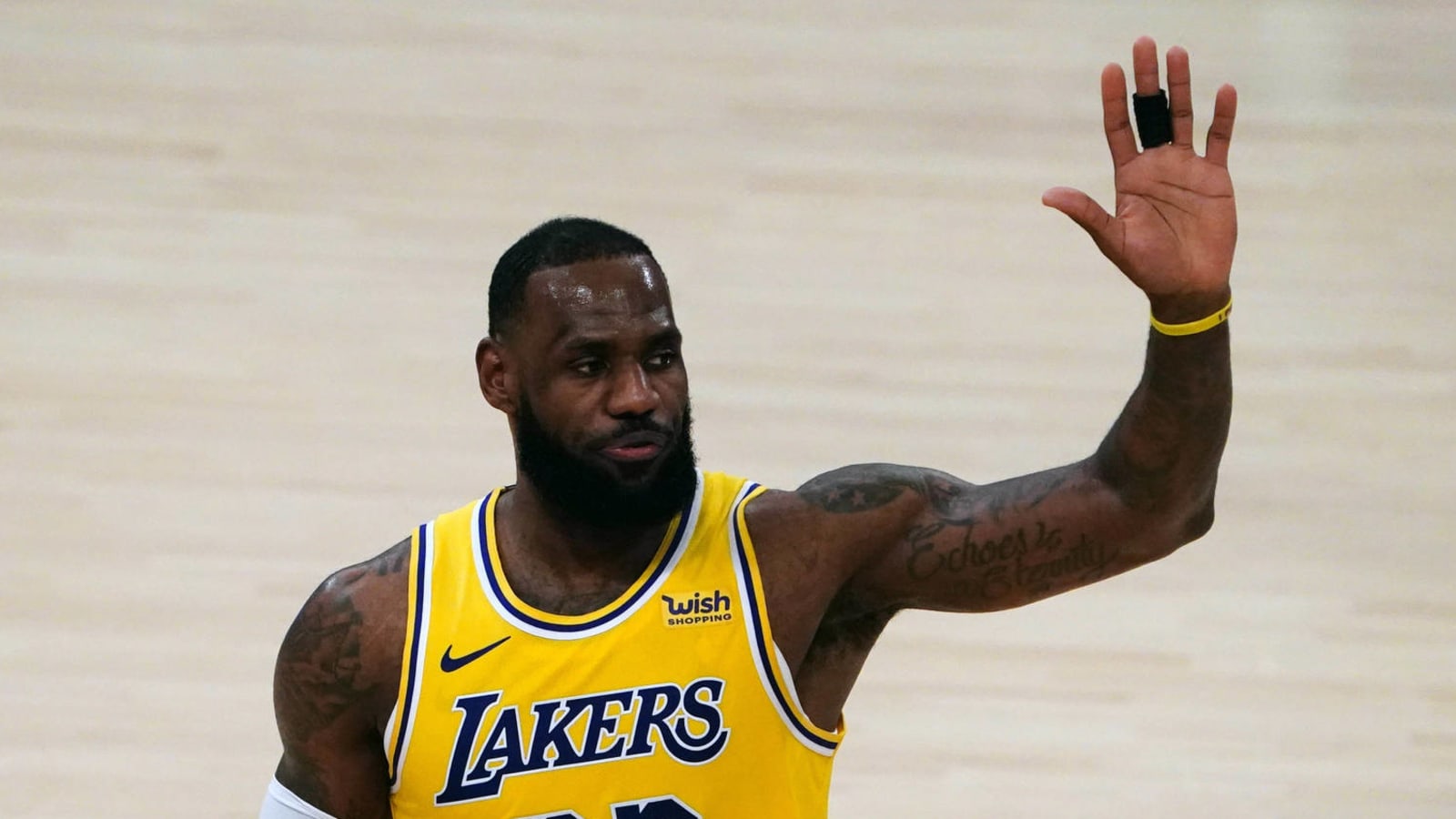 LeBron James pumps brakes on Nets hype ahead of Lakers game