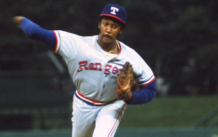 The best 24 players in Texas Rangers history