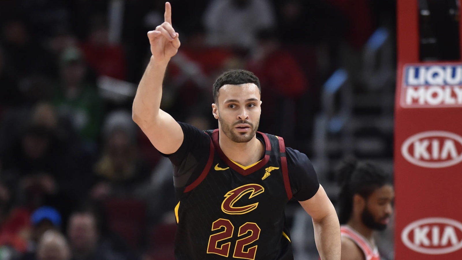 Report: Larry Nance Jr. out 4-6 weeks with fractured finger
