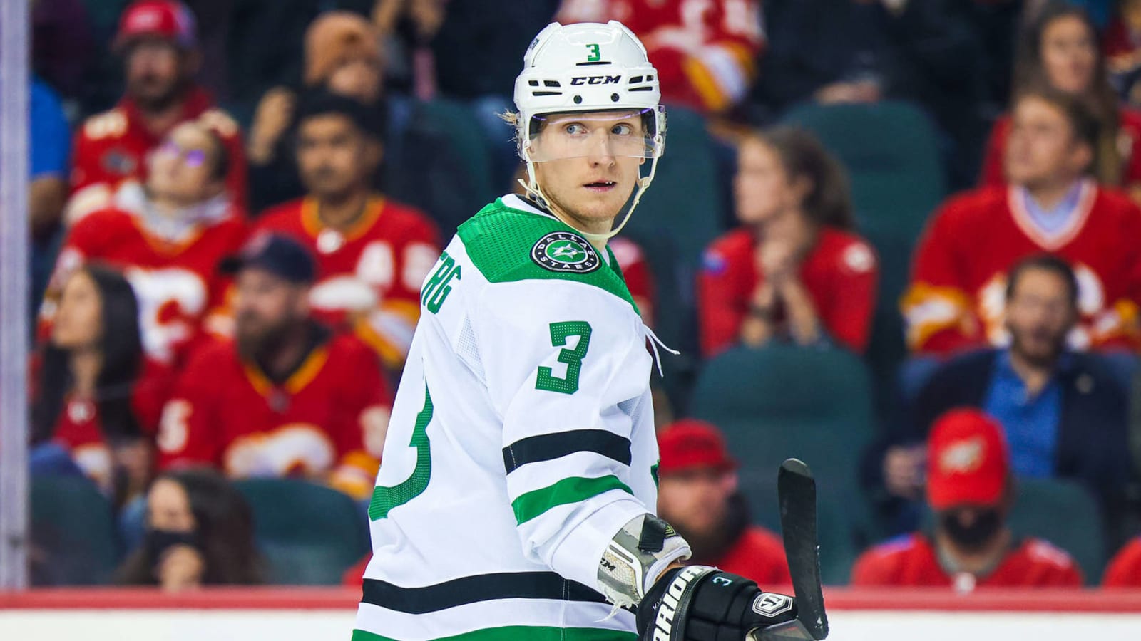 Stars defenseman John Klingberg reportedly requests trade