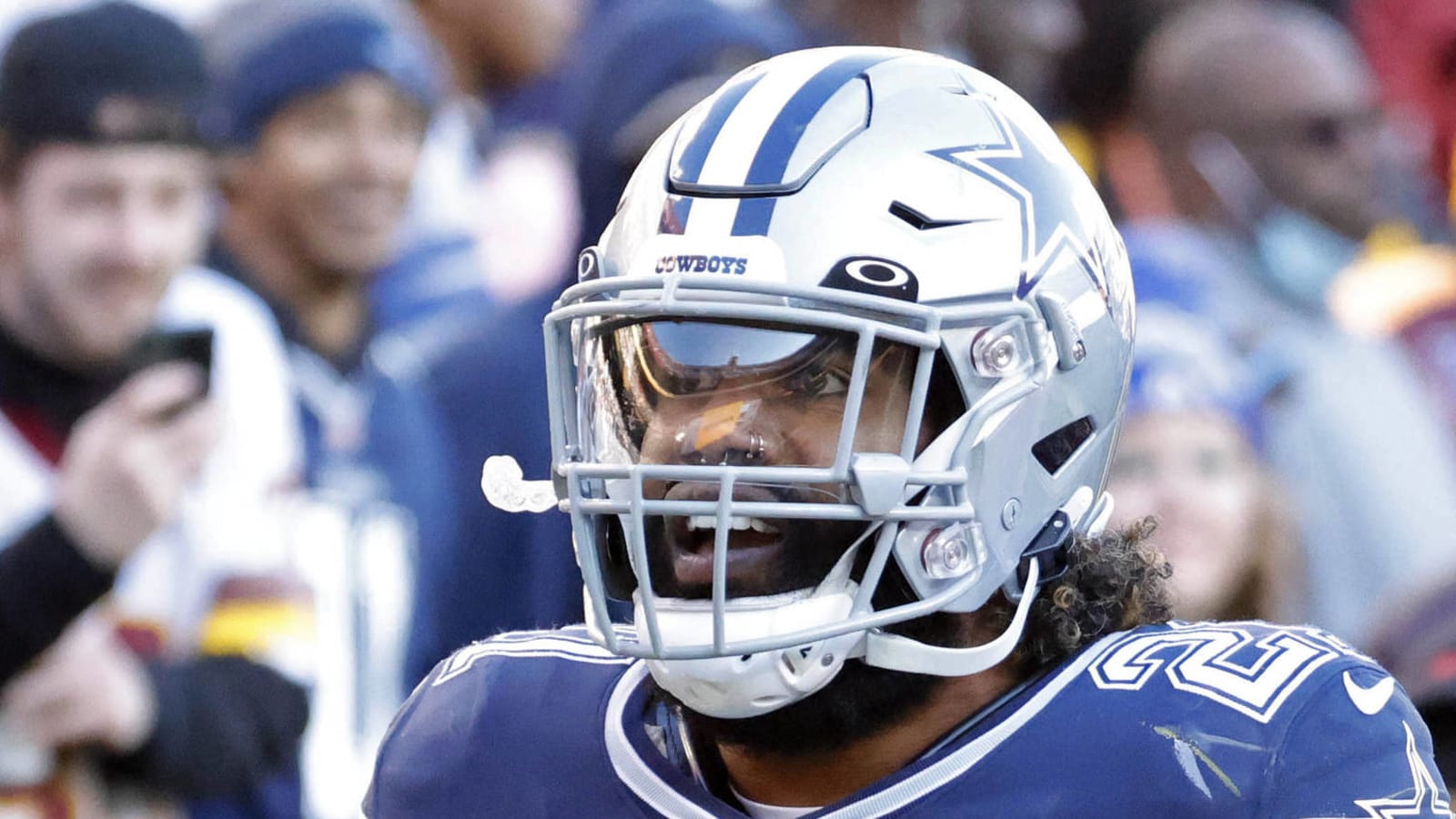 Ezekiel Elliott, La’el Collins fined for incident with Washington