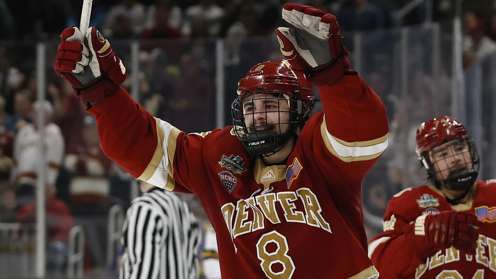 Oilers sign Carter Savoie to entry-level deal