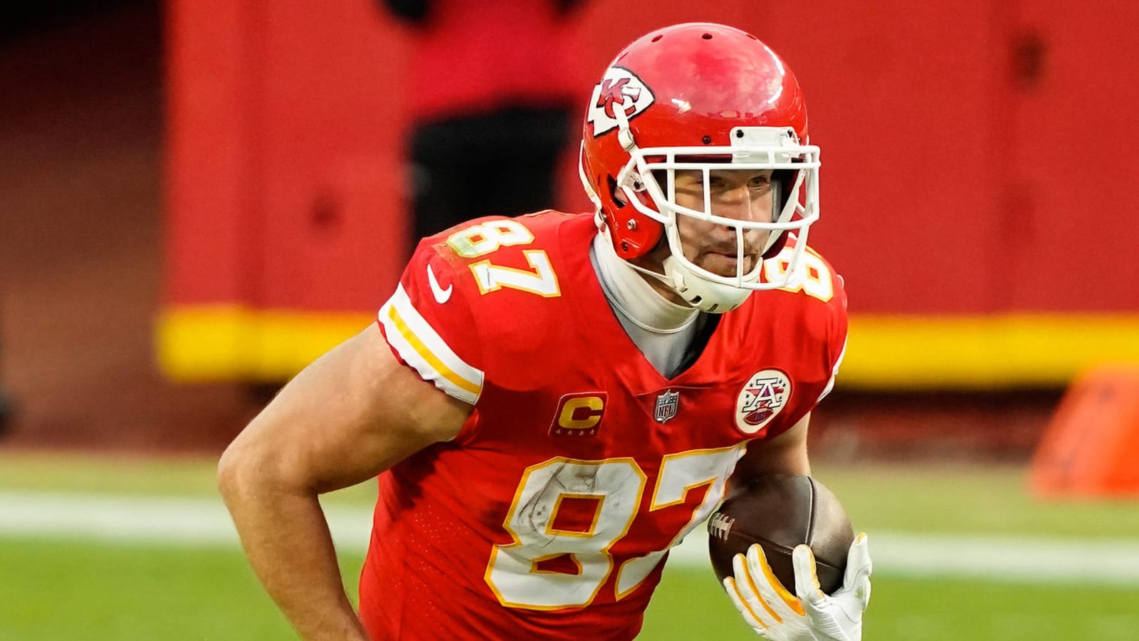 Travis Kelce 'very aware' Chiefs haven’t beaten Brady, Gronk in playoffs