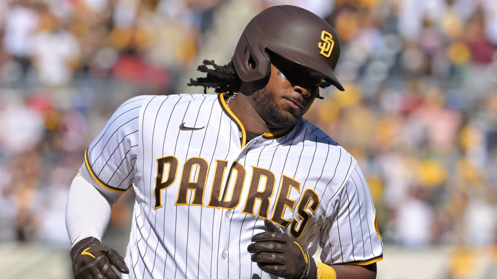 WATCH: Josh Bell Hits First Home Run In A Guardians Uniform - Sports  Illustrated Cleveland Guardians News, Analysis and More