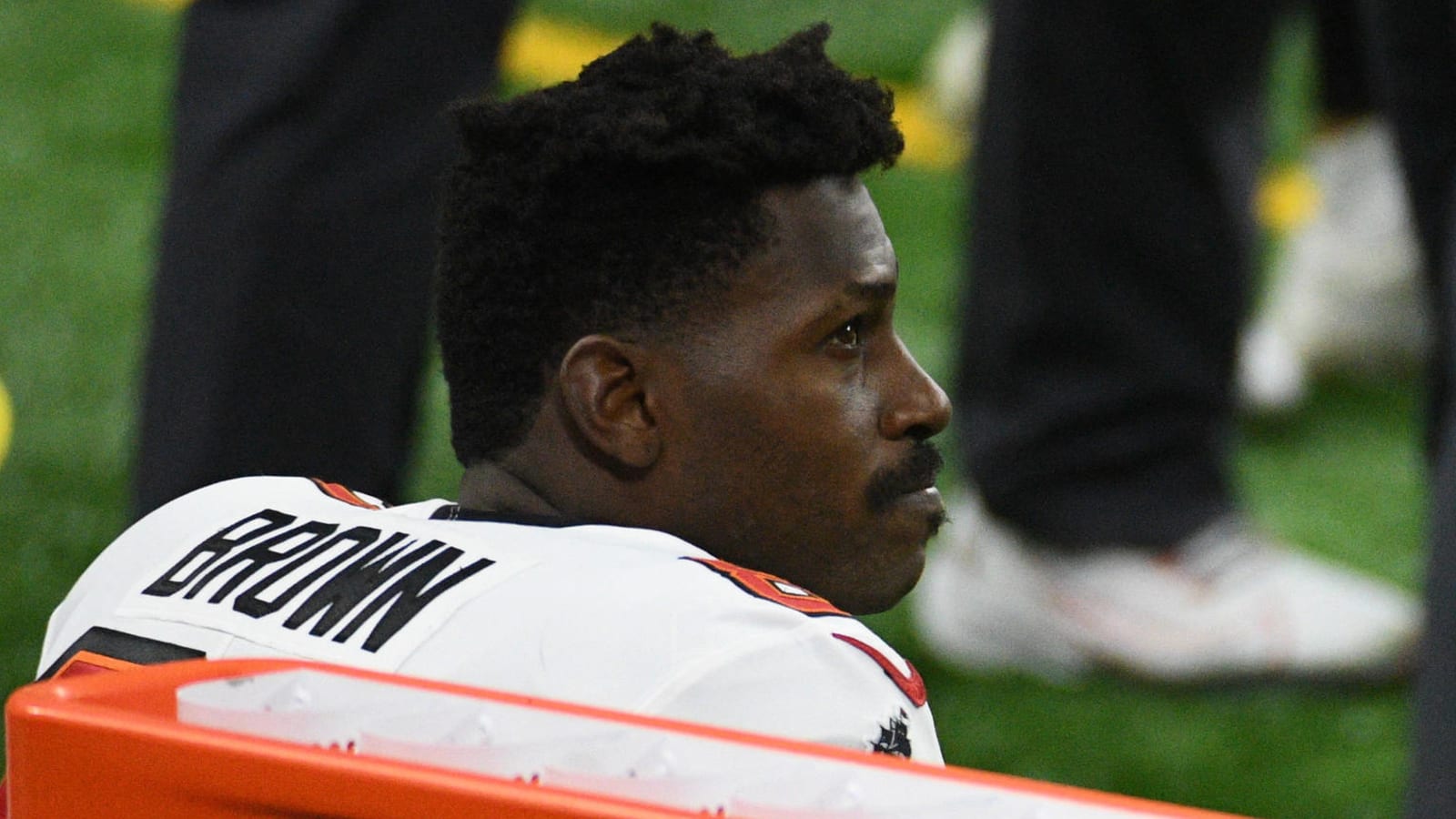 Antonio Brown ordered to pay alleged sexual assault victim $100K for breach