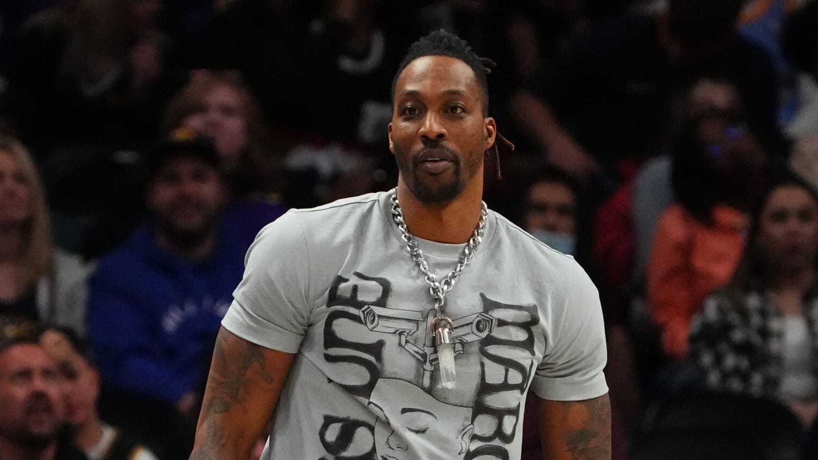 Dwight Howard pitches his services to top NBA contender
